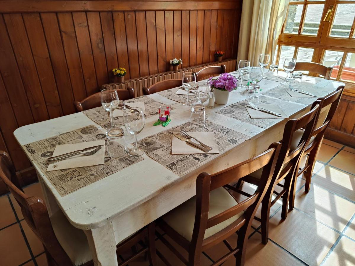 Hotel Lamoga Llavorsí 外观 照片